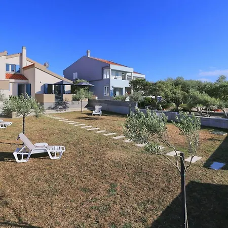 Beachfront House Victoria - Crowonder Luxury Rent Prázdninový dům Zaton (Zadar)