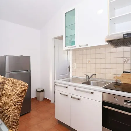Prázdninový dům Beachfront House Victoria - Crowonder Luxury Rent