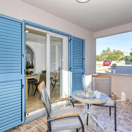 Beachfront House Victoria - Crowonder Luxury Rent * Zaton (Zadar)
