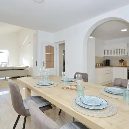 Beachfront House Victoria - Crowonder Luxury Rent Zaton (Zadar)