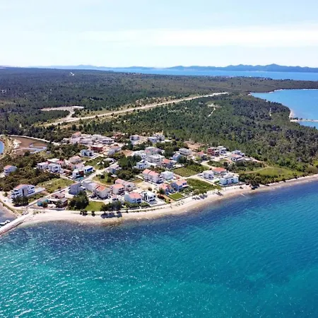 Beachfront House Victoria - Crowonder Luxury Rent Prázdninový dům *