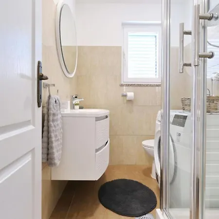 Prázdninový dům Beachfront House Victoria - Crowonder Luxury Rent *